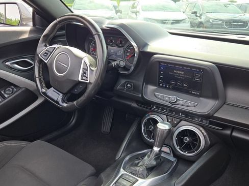 Used 2020 Chevrolet Camaro LT RWD image 8