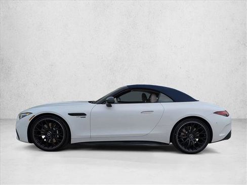 New 2026 Mercedes-Benz SL 63 AMG 4MATIC image 17