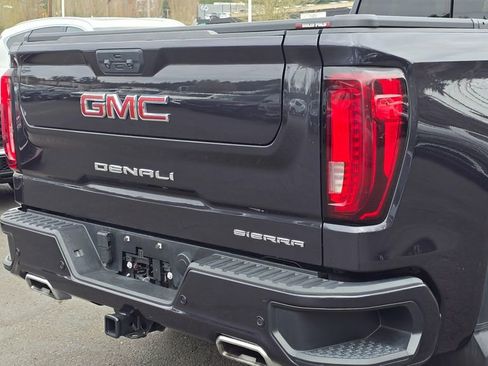 Used 2023 GMC Sierra 1500 Denali w/ Technology Package AWD/4WD image 13