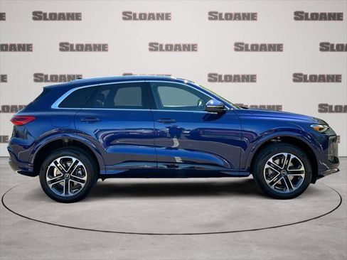 Certified 2025 Audi Q5 Premium w/ Convenience Package AWD/4WD image 6
