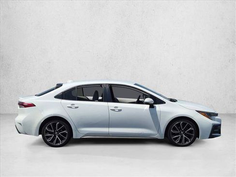 Used 2020 Toyota Corolla SE FWD image 4