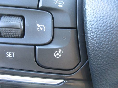 Used 2024 Buick Envista Sport Touring FWD image 24