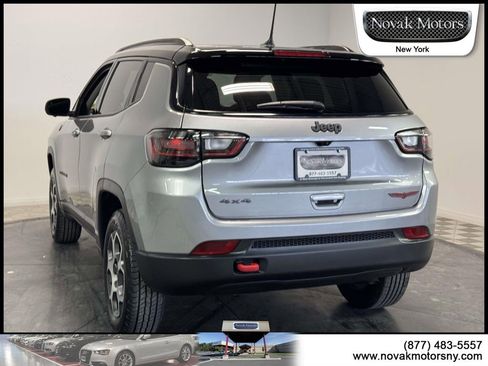 Used 2022 Jeep Compass Trailhawk w/ Trailhawk Elite Group AWD/4WD image 5