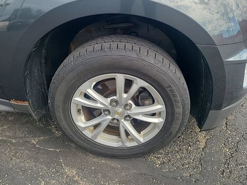 Used 2017 Chevrolet Equinox LT FWD image 7