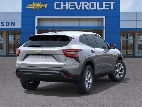New 2026 Chevrolet Trax LS FWD image 4