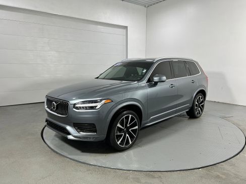 Used 2020 Volvo XC90 T6 Momentum image 18