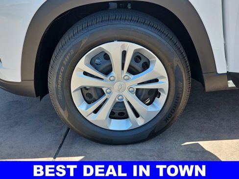 New 2026 Chevrolet Trax LS w/ Driver Confidence Package FWD image 35