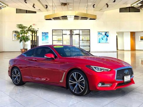 Used 2022 INFINITI Q60 3.0t Luxe w/ Cargo Package RWD image 3