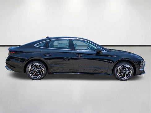 New 2026 Hyundai Sonata SEL FWD image 4
