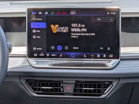 New 2026 Volkswagen Tiguan SE FWD image 14