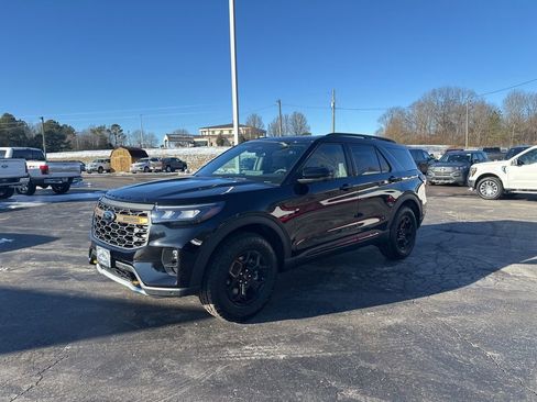 New 2026 Ford Explorer Tremor image 7