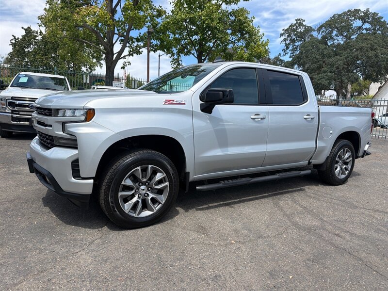 Used 2019 Chevrolet Silverado 1500 RST AWD/4WD image 2