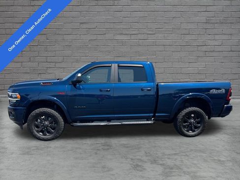 Used 2022 RAM 2500 Laramie w/ Night Edition AWD/4WD image 2