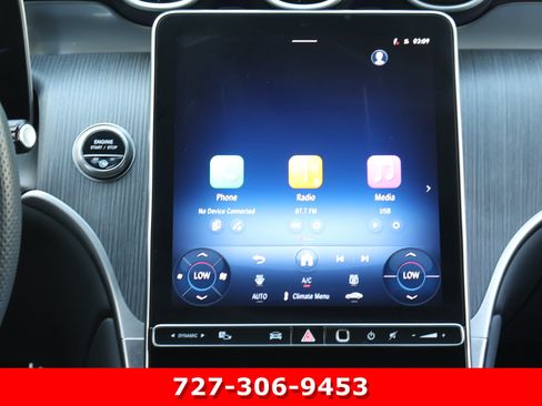 Used 2025 Mercedes-Benz GLC 300 4MATIC image 3