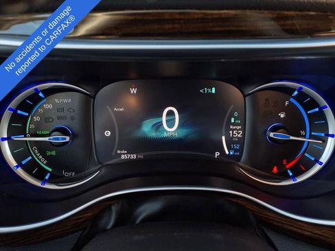 Used 2023 Chrysler Pacifica Limited FWD image 20