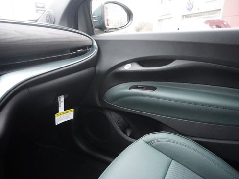 New 2025 FIAT 500 e image 25