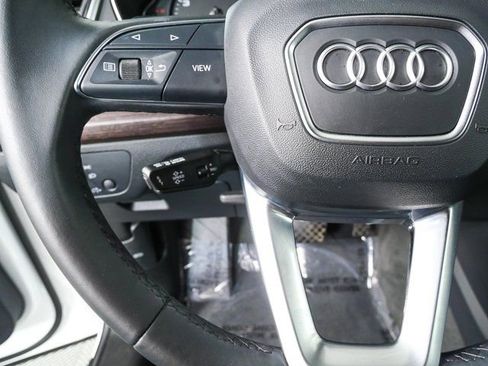 Used 2023 Audi Q5 2.0T Premium w/ Convenience Package AWD/4WD image 9