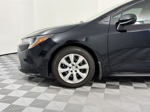 Used 2025 Toyota Corolla LE image 7