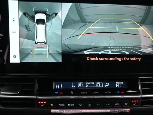 New 2026 Toyota Sienna Platinum image 31