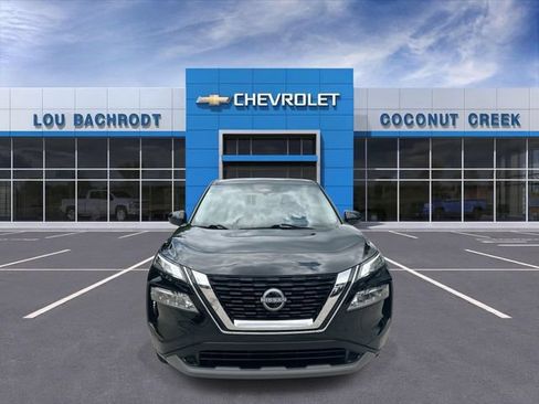 Used 2023 Nissan Rogue SV FWD image 3