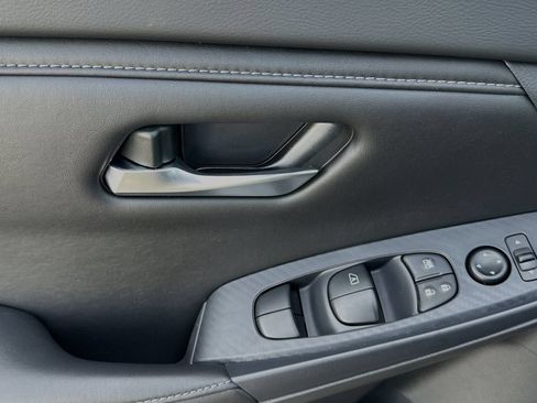 New 2025 Nissan Sentra SV w/ All-Weather Package FWD image 7