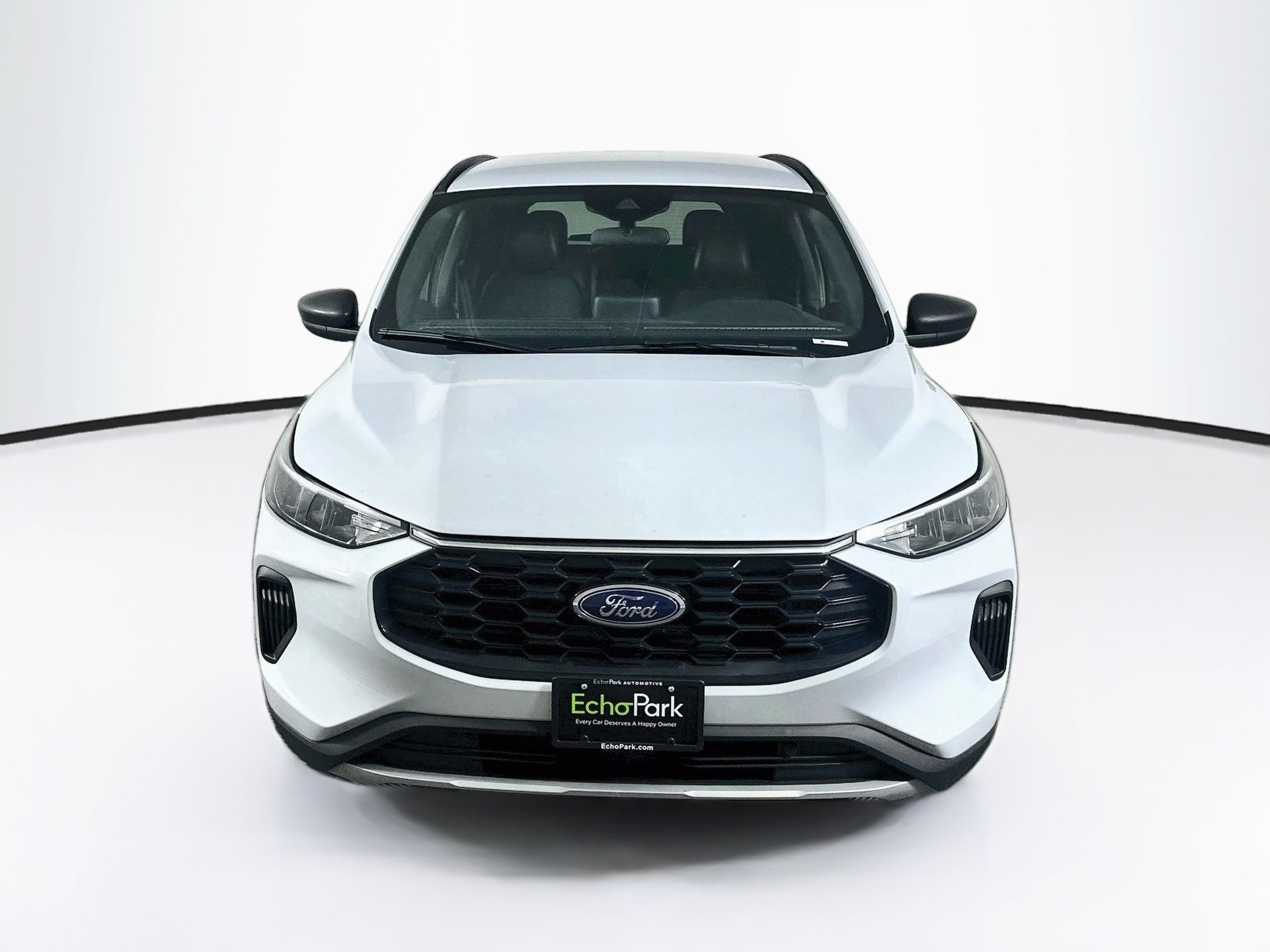 Used 2025 Ford Escape ST-Line FWD image 2