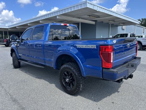 Certified 2022 Ford F250 Lariat w/ Tremor Off-Road Package AWD/4WD image 5
