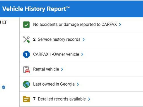 Used 2025 Chevrolet Malibu LT image 2