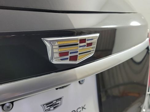 Used 2020 Cadillac XT6 Premium Luxury image 7