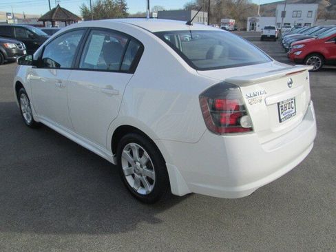 Used 2010 Nissan Sentra 2.0 SR w/ Convenience Pkg image 4