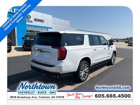 Used 2021 GMC Yukon XL Denali w/ Denali Premium Package AWD/4WD image 9