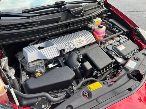 Used 2015 Toyota Prius Three FWD image 11