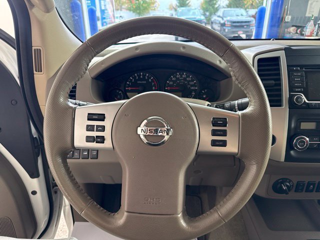 Used 2016 Nissan Frontier SV w/ SV Value Truck Package AWD/4WD image 18
