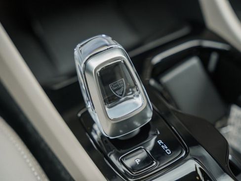 New 2026 Volvo XC40 B5 Plus w/ Protection Package Premier image 24