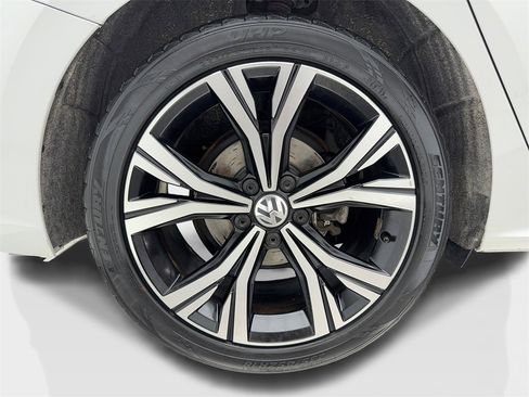 Used 2022 Volkswagen Passat 2.0T SE image 47