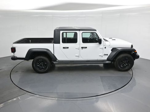 Used 2020 Jeep Gladiator Sport image 36