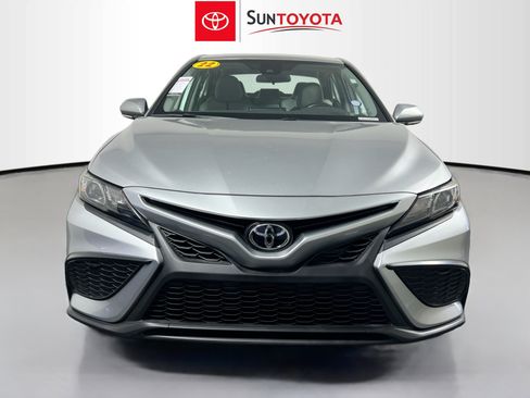 Used 2022 Toyota Camry SE FWD image 10