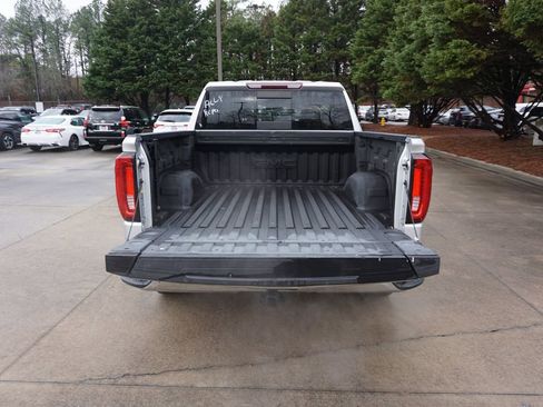 Used 2019 GMC Sierra 1500 SLT image 16