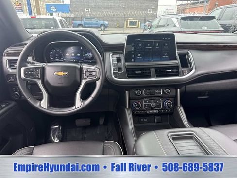 Used 2023 Chevrolet Tahoe Premier w/ Premium Package 2 AWD/4WD image 15