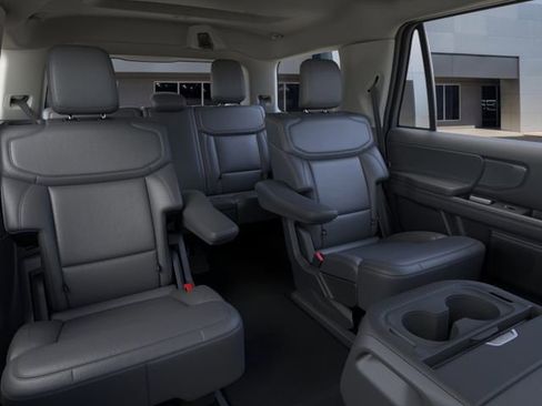 New 2026 Ford Expedition Active RWD image 11