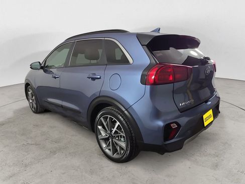 Used 2021 Kia Niro Touring image 3