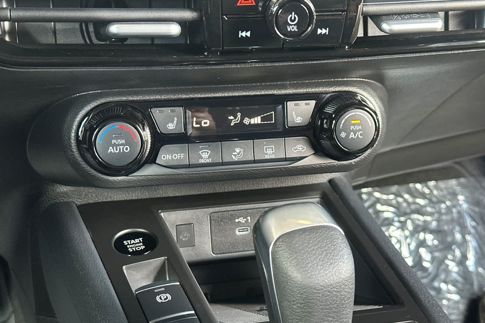 New 2026 Nissan Kicks SV w/ Interior Electronics Package AWD/4WD image 20