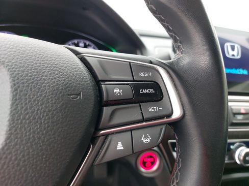 Used 2022 Honda Accord EX-L image 19