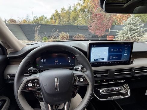 New 2026 Lincoln Corsair Grand Touring image 25