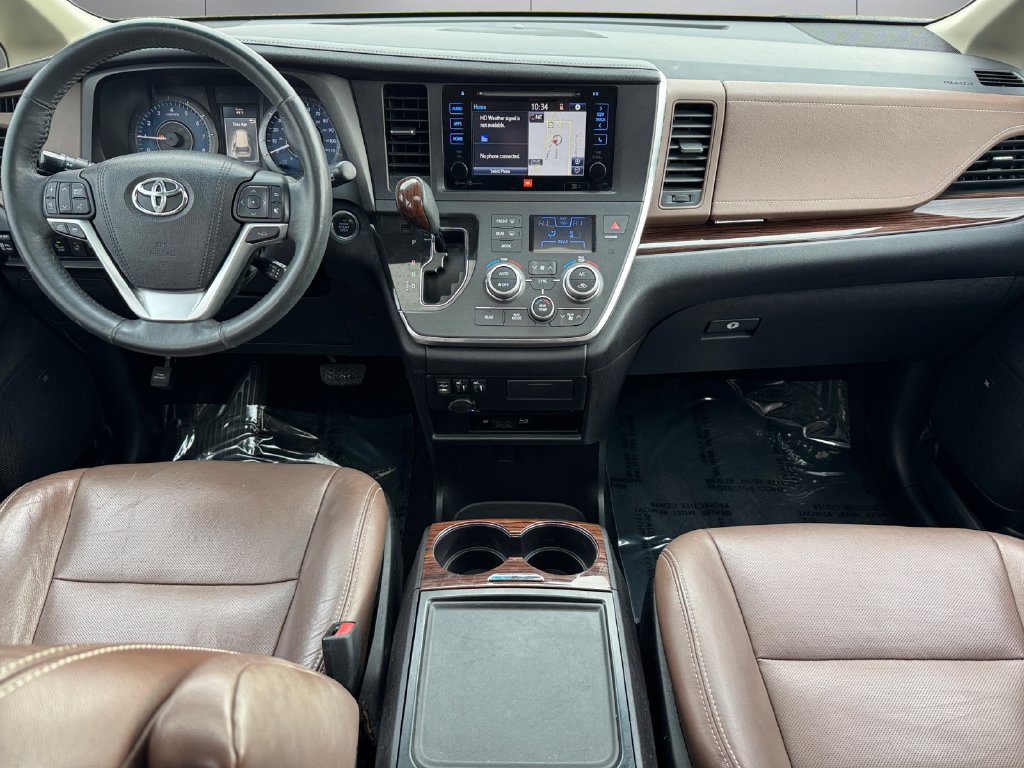 Used 2015 Toyota Sienna Limited Premium w/ Advanced Technology Package FWD image 12
