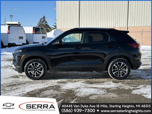 Certified 2024 Chevrolet TrailBlazer LT w/ LT Cold Weather Package image 2