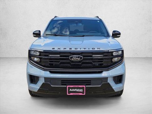 New 2026 Ford Expedition Max Platinum w/ Stealth Performance Package AWD/4WD image 6