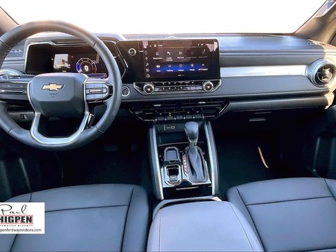 Used 2024 Chevrolet Colorado LT w/ LT Convenience Package III image 15