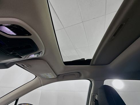 Used 2025 Subaru Outback Premium image 26