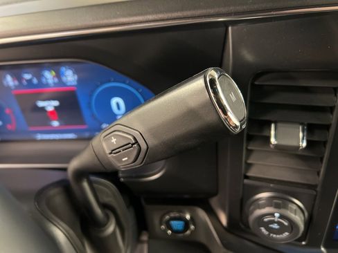 Used 2024 Ford F250 Platinum image 23